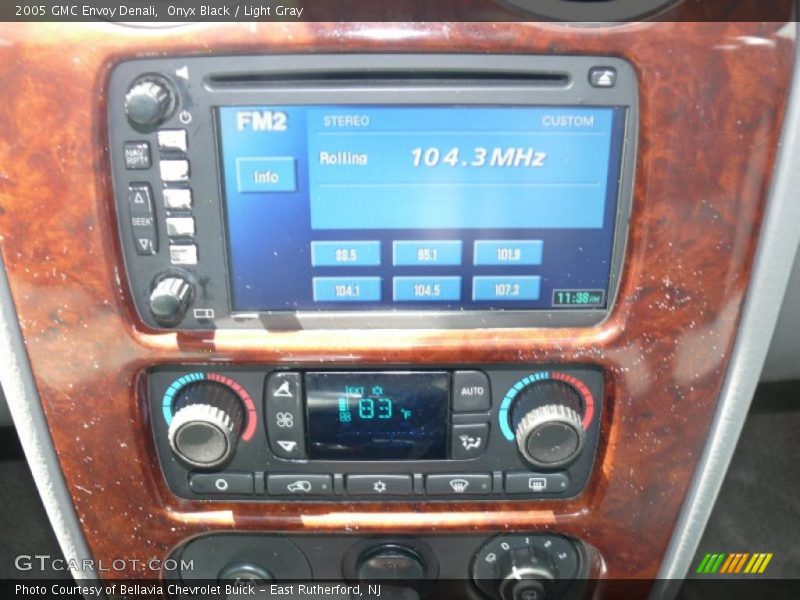 Onyx Black / Light Gray 2005 GMC Envoy Denali