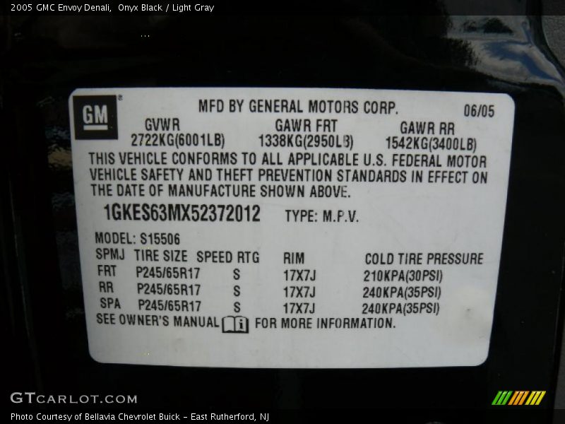 Onyx Black / Light Gray 2005 GMC Envoy Denali