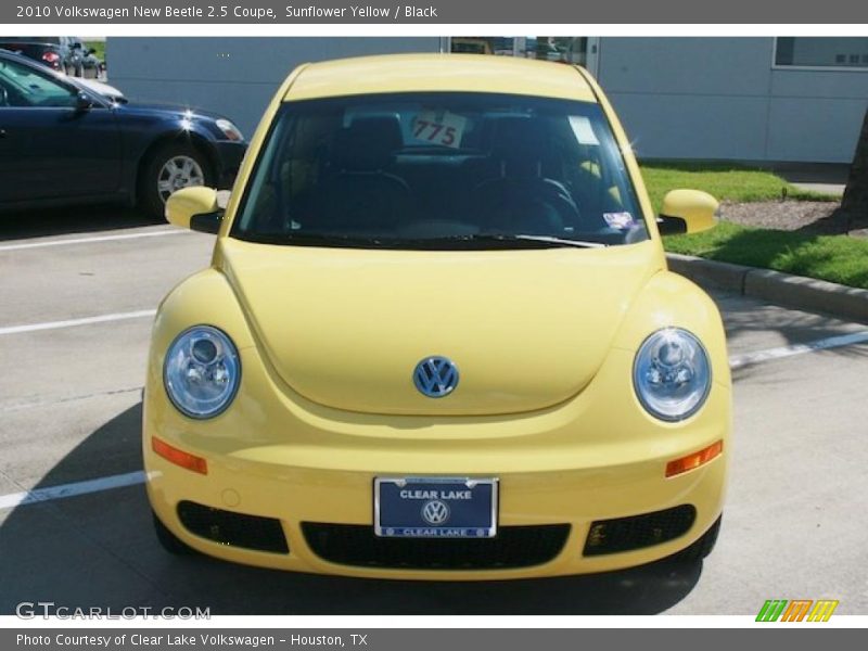 Sunflower Yellow / Black 2010 Volkswagen New Beetle 2.5 Coupe