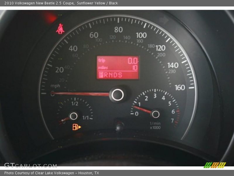 Sunflower Yellow / Black 2010 Volkswagen New Beetle 2.5 Coupe