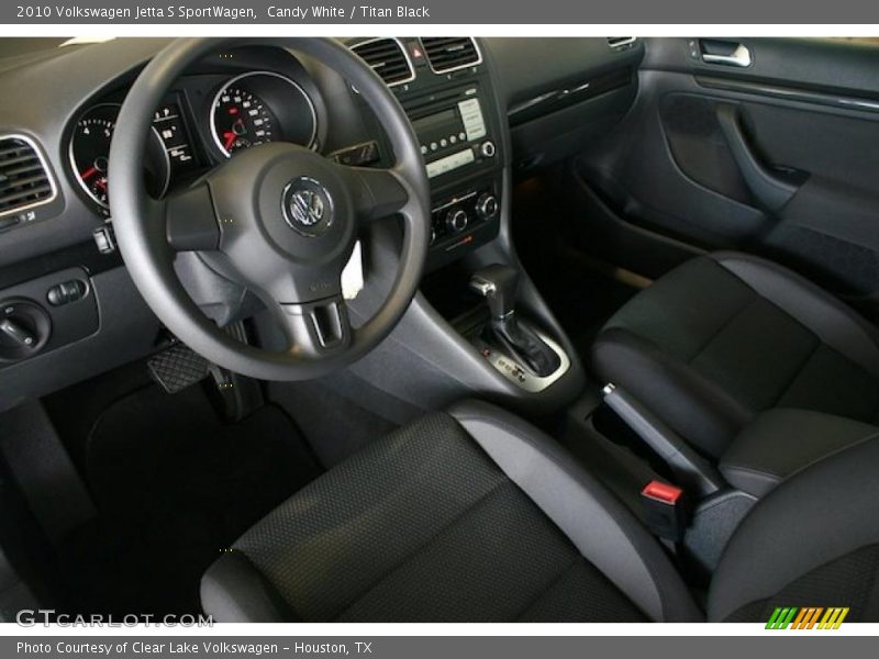 Candy White / Titan Black 2010 Volkswagen Jetta S SportWagen