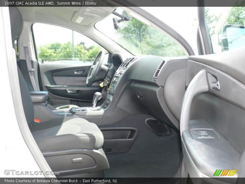 Summit White / Ebony 2007 GMC Acadia SLE AWD