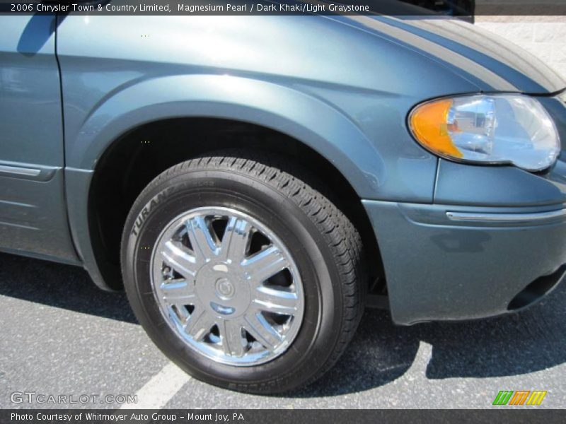 Magnesium Pearl / Dark Khaki/Light Graystone 2006 Chrysler Town & Country Limited