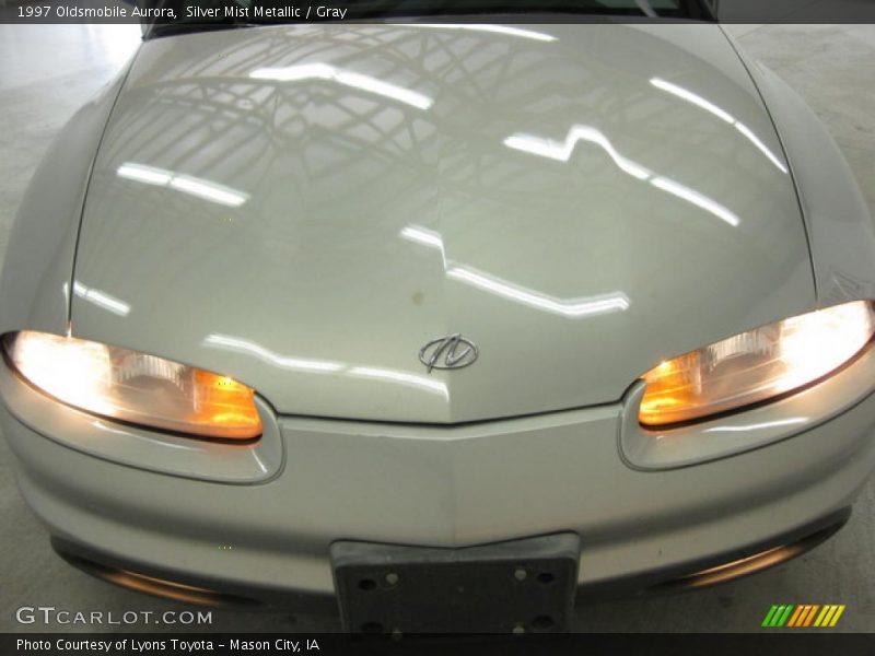 Silver Mist Metallic / Gray 1997 Oldsmobile Aurora