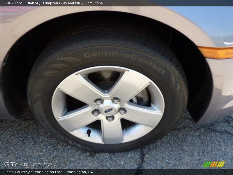 Tungsten Grey Metallic / Light Stone 2007 Ford Fusion SE