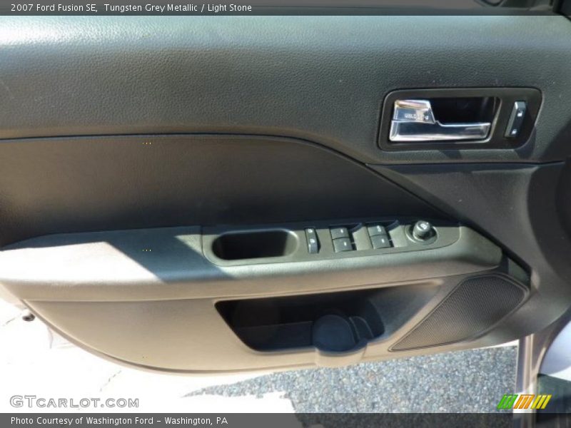 Tungsten Grey Metallic / Light Stone 2007 Ford Fusion SE