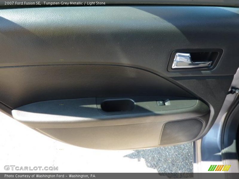 Tungsten Grey Metallic / Light Stone 2007 Ford Fusion SE