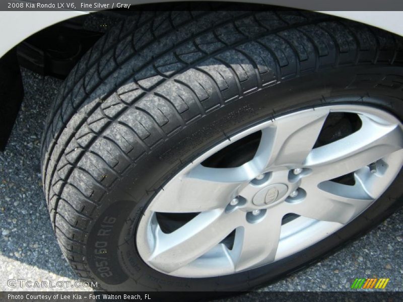 Fine Silver / Gray 2008 Kia Rondo LX V6