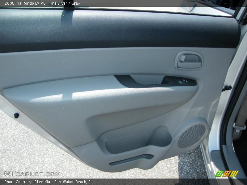 Fine Silver / Gray 2008 Kia Rondo LX V6