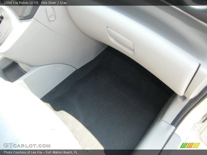 Fine Silver / Gray 2008 Kia Rondo LX V6