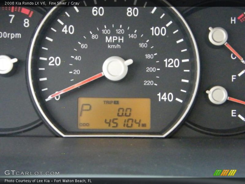 Fine Silver / Gray 2008 Kia Rondo LX V6