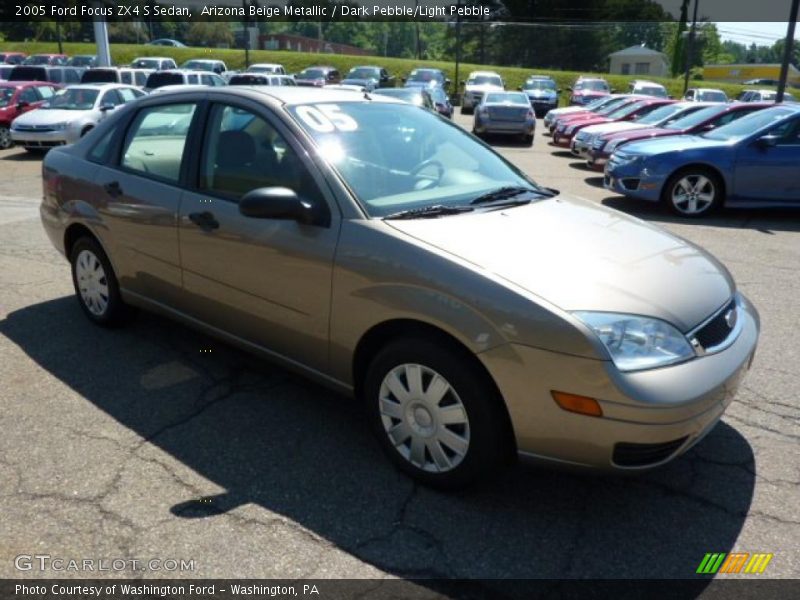 Arizona Beige Metallic / Dark Pebble/Light Pebble 2005 Ford Focus ZX4 S Sedan