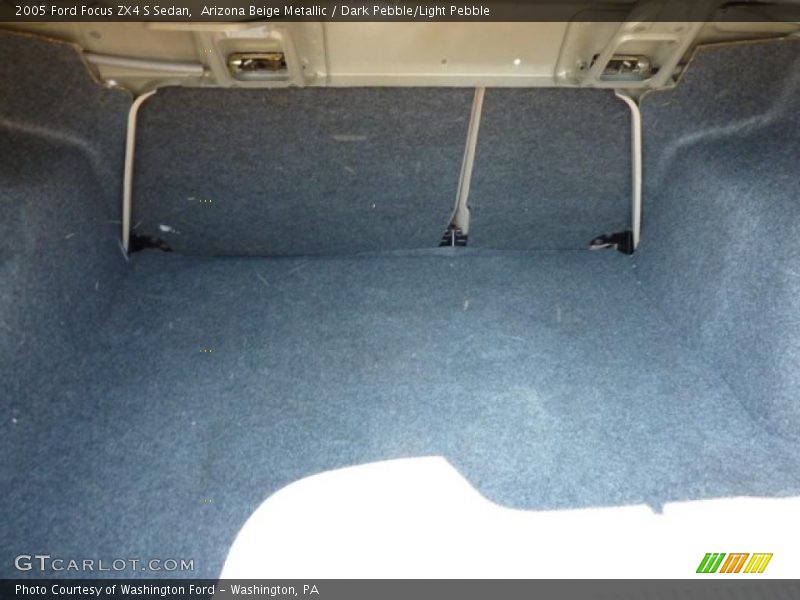 Arizona Beige Metallic / Dark Pebble/Light Pebble 2005 Ford Focus ZX4 S Sedan