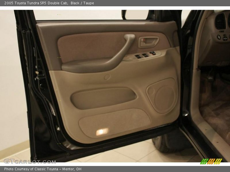 Black / Taupe 2005 Toyota Tundra SR5 Double Cab