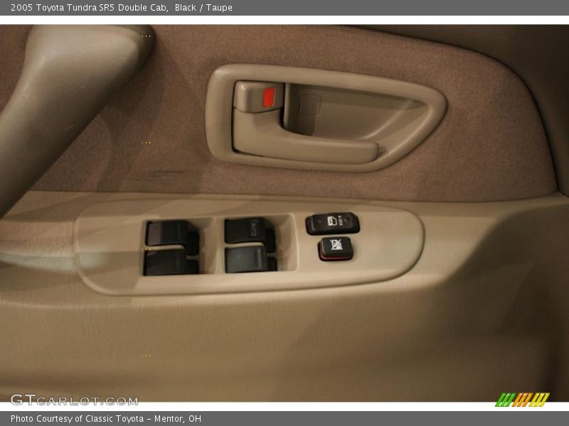 Black / Taupe 2005 Toyota Tundra SR5 Double Cab