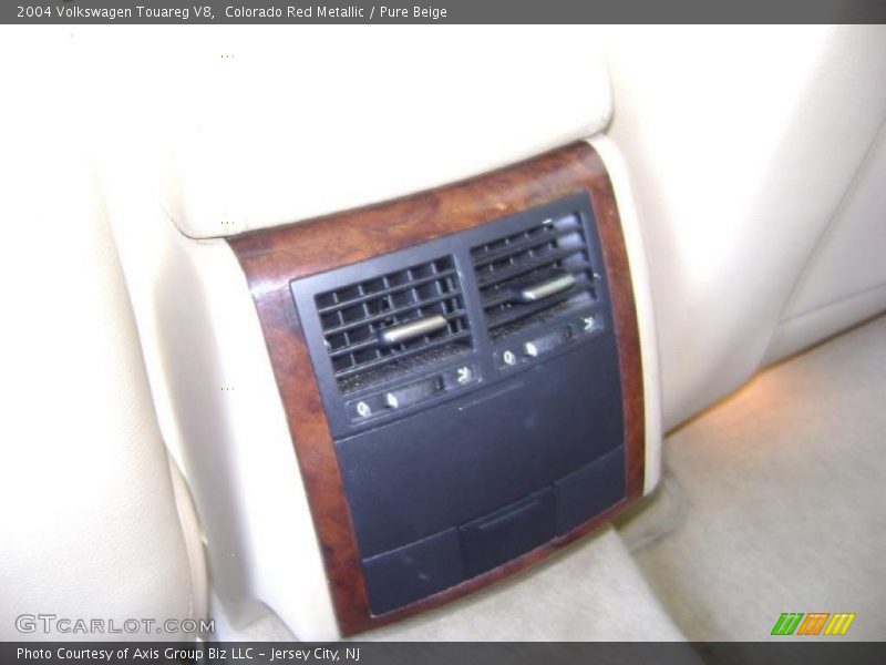 Colorado Red Metallic / Pure Beige 2004 Volkswagen Touareg V8
