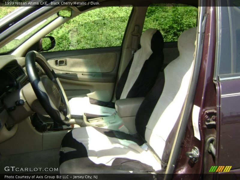 Black Cherry Metallic / Dusk 1999 Nissan Altima GXE