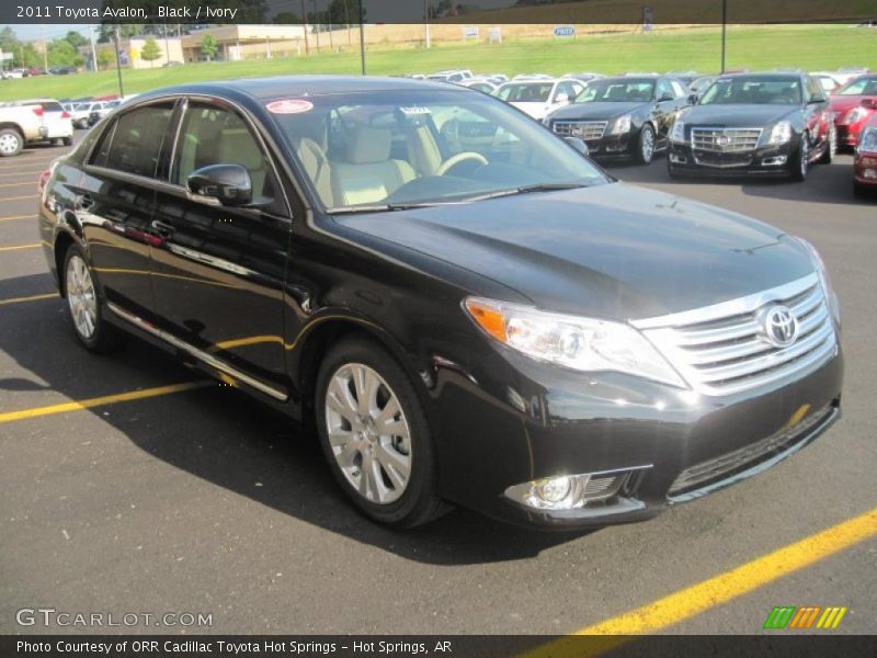 Black / Ivory 2011 Toyota Avalon