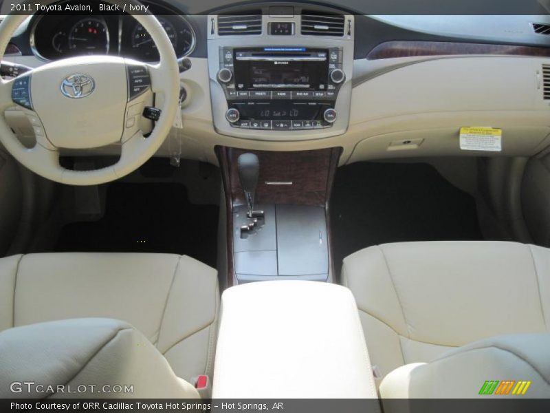 Black / Ivory 2011 Toyota Avalon