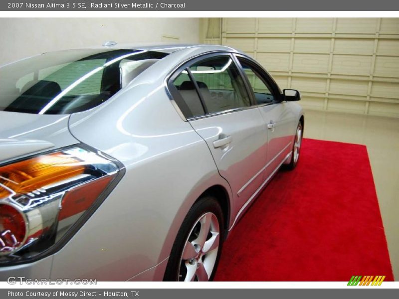 Radiant Silver Metallic / Charcoal 2007 Nissan Altima 3.5 SE