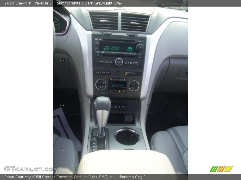 Summit White / Dark Gray/Light Gray 2010 Chevrolet Traverse LT