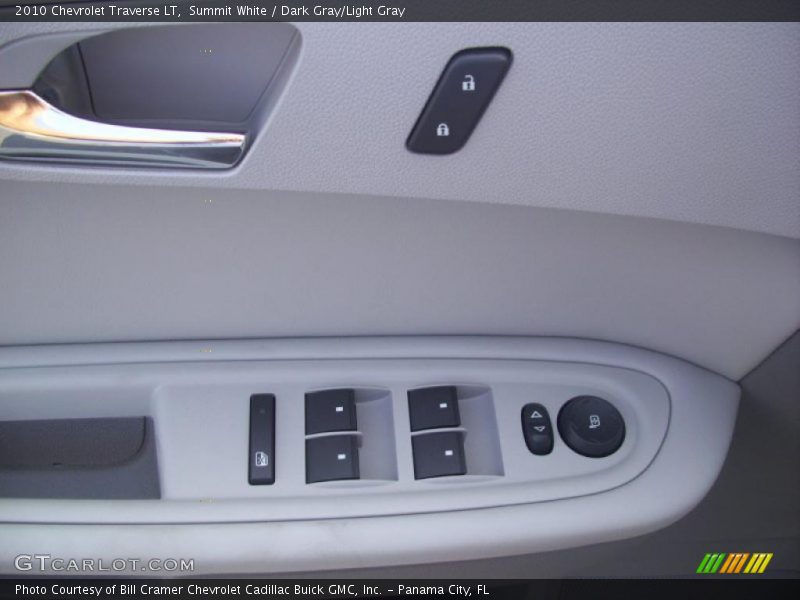 Summit White / Dark Gray/Light Gray 2010 Chevrolet Traverse LT