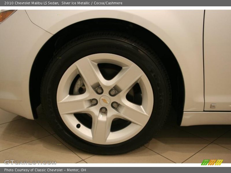 Silver Ice Metallic / Cocoa/Cashmere 2010 Chevrolet Malibu LS Sedan