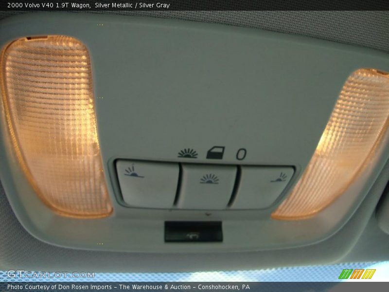 Silver Metallic / Silver Gray 2000 Volvo V40 1.9T Wagon