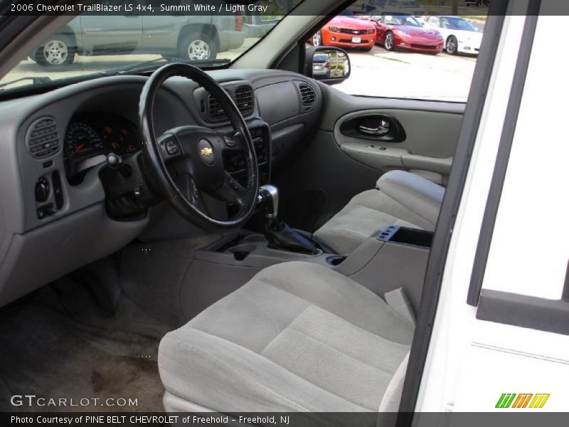 Summit White / Light Gray 2006 Chevrolet TrailBlazer LS 4x4