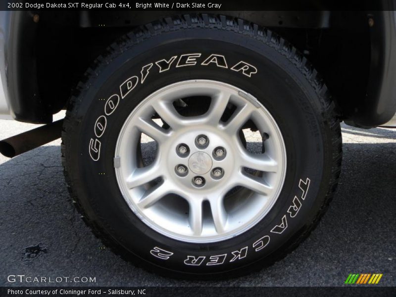 Bright White / Dark Slate Gray 2002 Dodge Dakota SXT Regular Cab 4x4