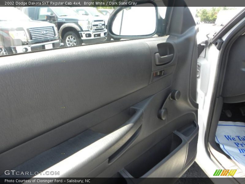 Bright White / Dark Slate Gray 2002 Dodge Dakota SXT Regular Cab 4x4