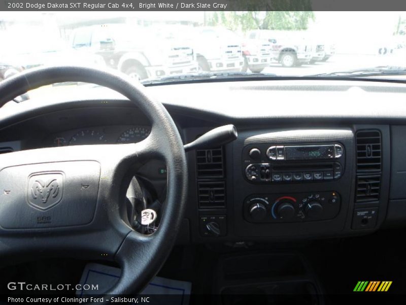 Bright White / Dark Slate Gray 2002 Dodge Dakota SXT Regular Cab 4x4