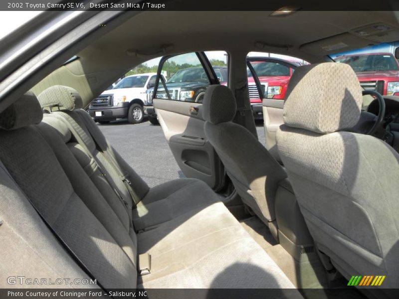 Desert Sand Mica / Taupe 2002 Toyota Camry SE V6