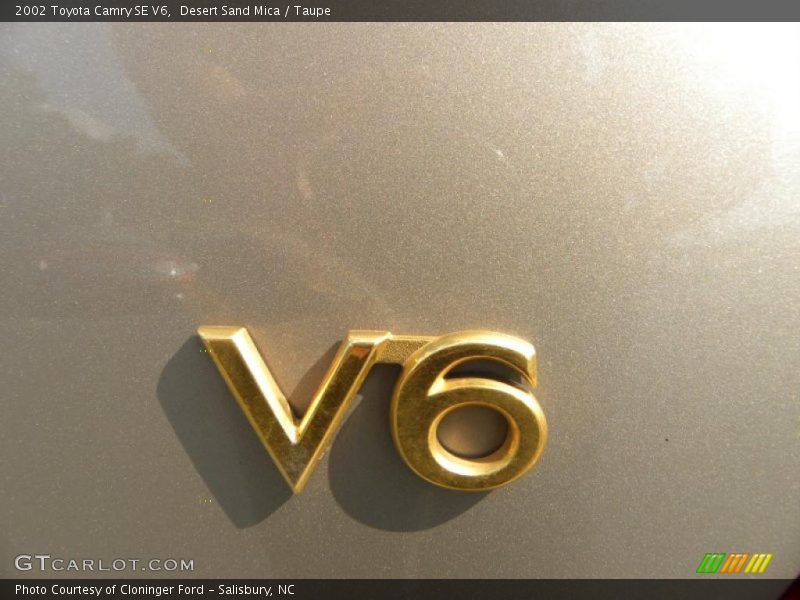 Desert Sand Mica / Taupe 2002 Toyota Camry SE V6