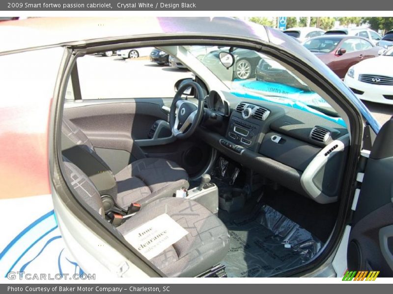 Crystal White / Design Black 2009 Smart fortwo passion cabriolet