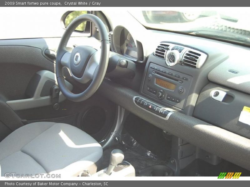 Crystal White / Gray 2009 Smart fortwo pure coupe