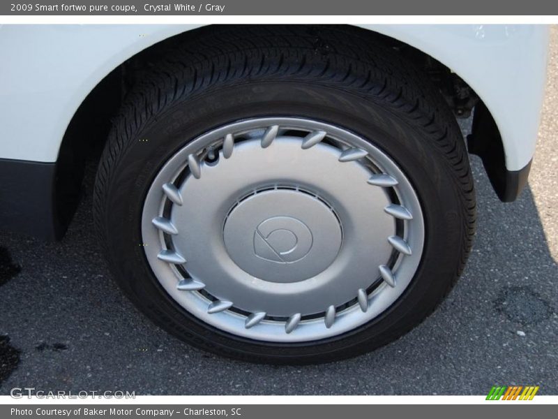 Crystal White / Gray 2009 Smart fortwo pure coupe