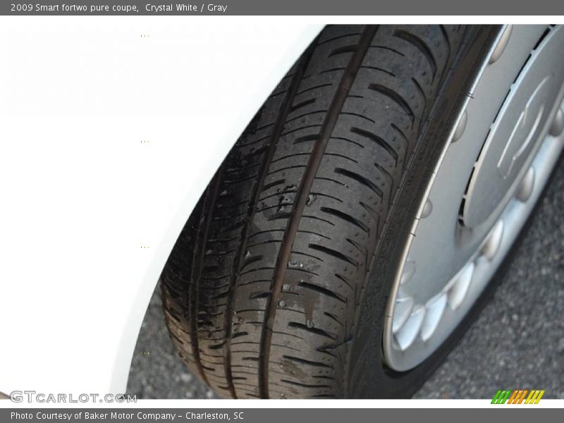 Crystal White / Gray 2009 Smart fortwo pure coupe