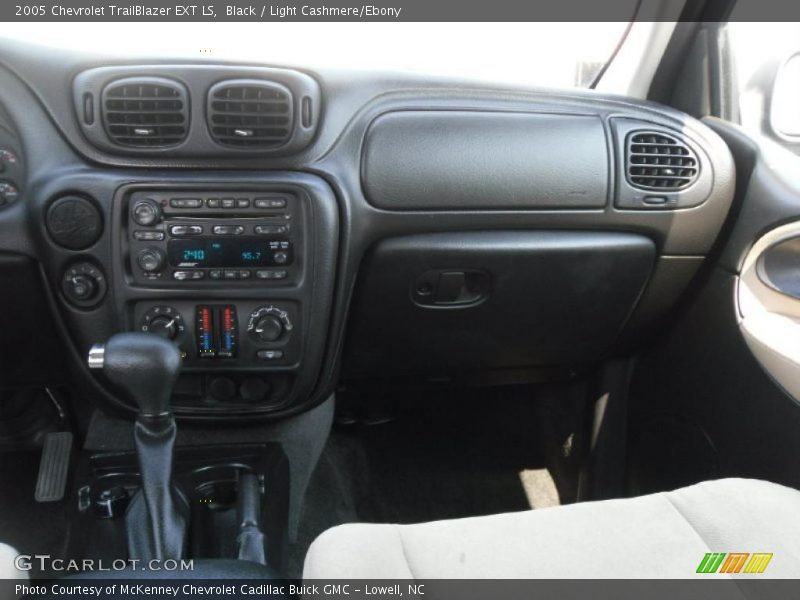 Black / Light Cashmere/Ebony 2005 Chevrolet TrailBlazer EXT LS