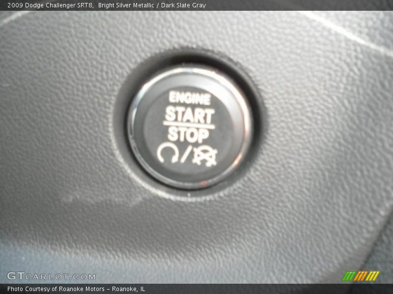 Bright Silver Metallic / Dark Slate Gray 2009 Dodge Challenger SRT8