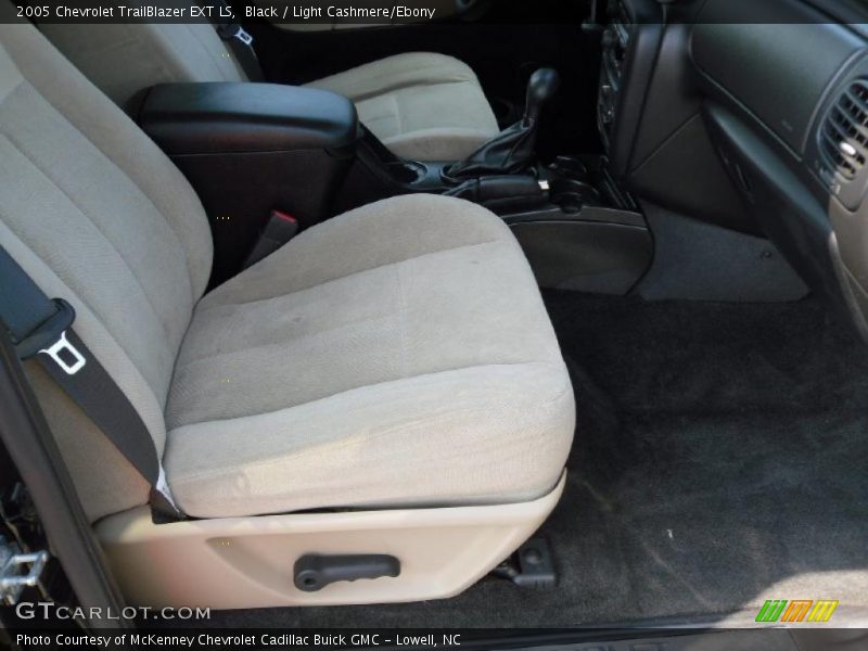 Black / Light Cashmere/Ebony 2005 Chevrolet TrailBlazer EXT LS
