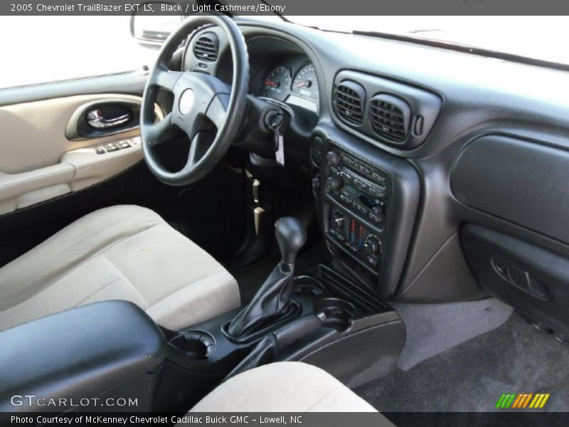 Black / Light Cashmere/Ebony 2005 Chevrolet TrailBlazer EXT LS