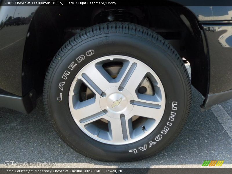 Black / Light Cashmere/Ebony 2005 Chevrolet TrailBlazer EXT LS