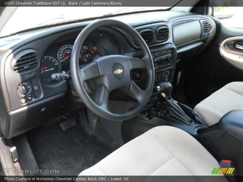 Black / Light Cashmere/Ebony 2005 Chevrolet TrailBlazer EXT LS