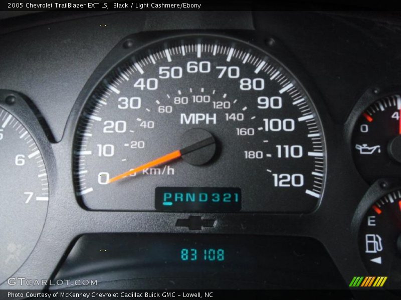 Black / Light Cashmere/Ebony 2005 Chevrolet TrailBlazer EXT LS
