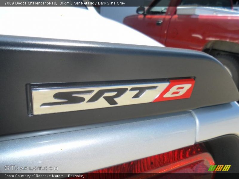 Bright Silver Metallic / Dark Slate Gray 2009 Dodge Challenger SRT8