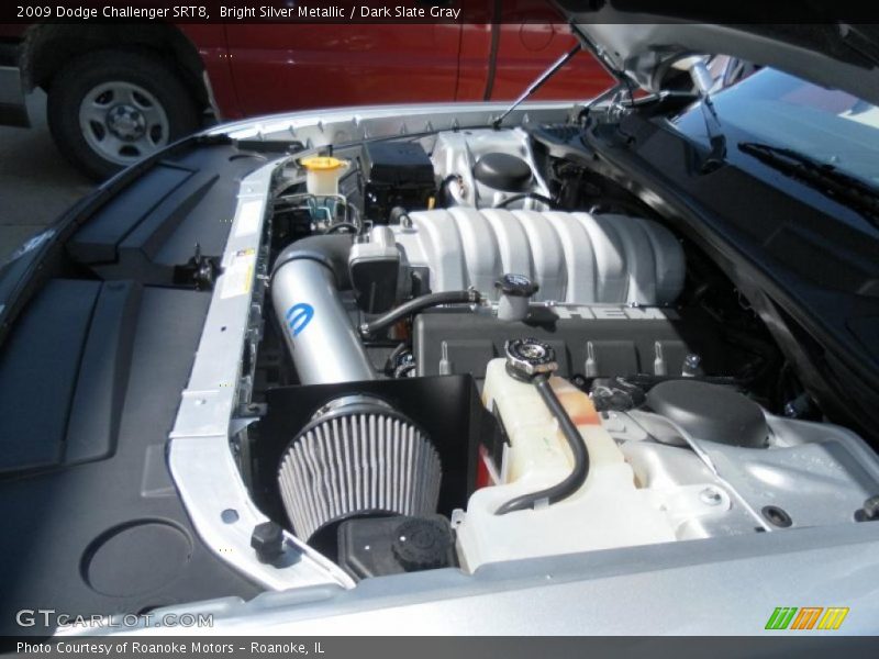 Bright Silver Metallic / Dark Slate Gray 2009 Dodge Challenger SRT8