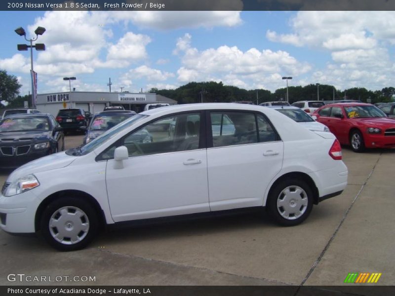 Fresh Powder / Beige 2009 Nissan Versa 1.8 S Sedan