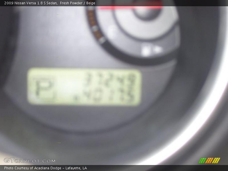 Fresh Powder / Beige 2009 Nissan Versa 1.8 S Sedan