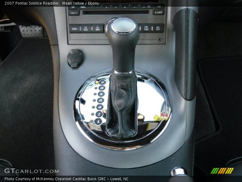 Mean Yellow / Ebony 2007 Pontiac Solstice Roadster